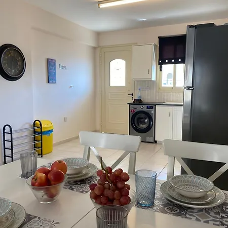 Royal Seacrest With Garden G5 * Paphos